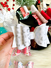 Load image into Gallery viewer, Faux Leather Winter/Holiday Bows
